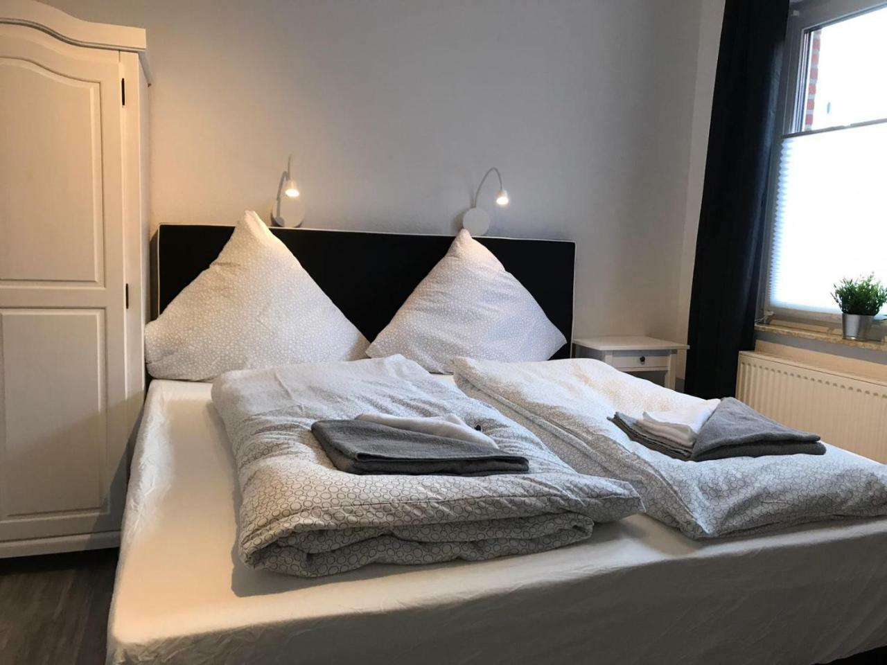 Kleine Moewe Aparthotel Nessmersiel Ngoại thất bức ảnh